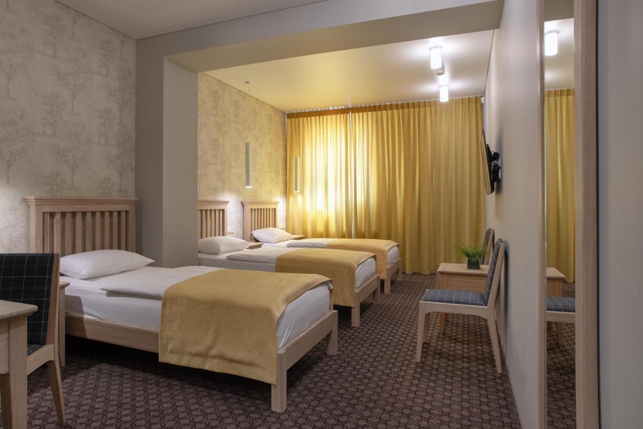 Hotel Sinchronas Telsiai Ngoại thất bức ảnh